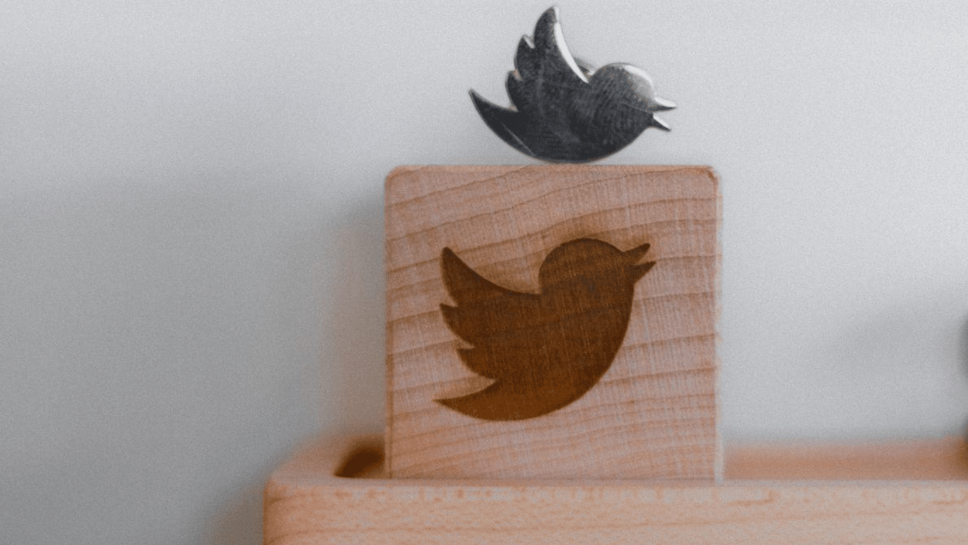 Πώς να αξιοποιήσετε την ιστοσελίδα του Twitter για την επιχείρησή σας